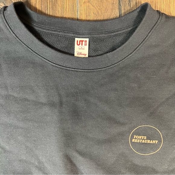 Uniqlo Disney Dearest Friends Oversized Sweatshirt SZ SM - Picture 2 of 6